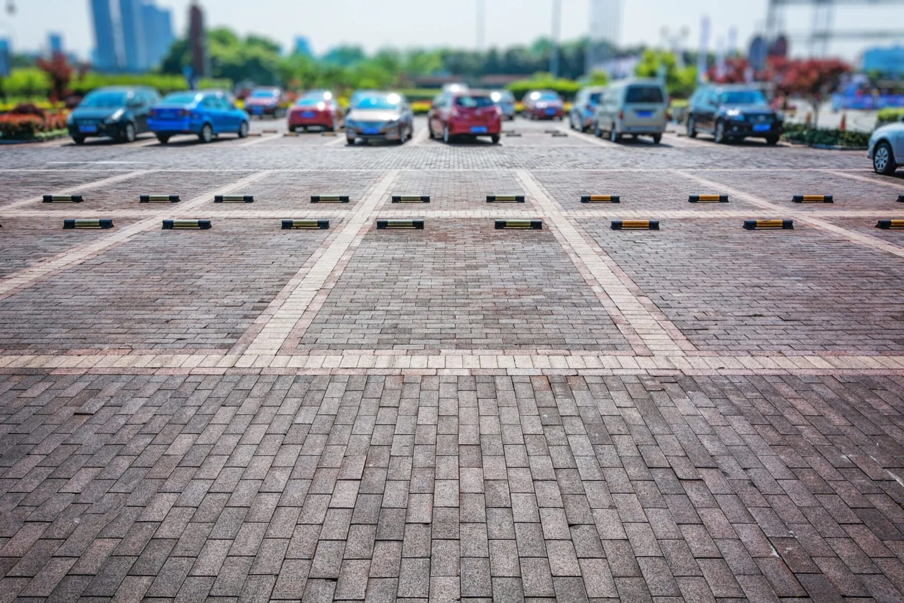 Read more about the article Why Accurate Line Striping Methods Matter for Denver Businesses